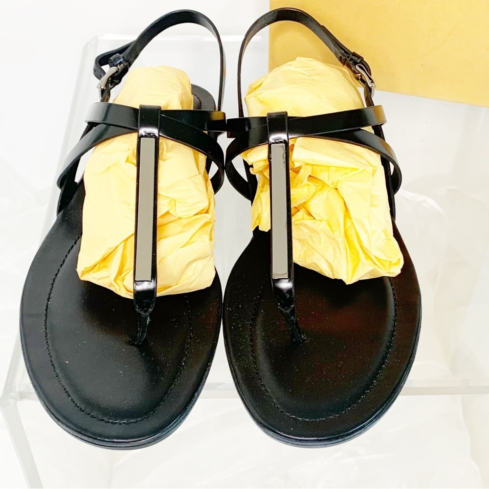 Tod’s Women’s Italian Black Patent Leather Silver Bar Accent Buckle Sandals! - Picture 5 of 11